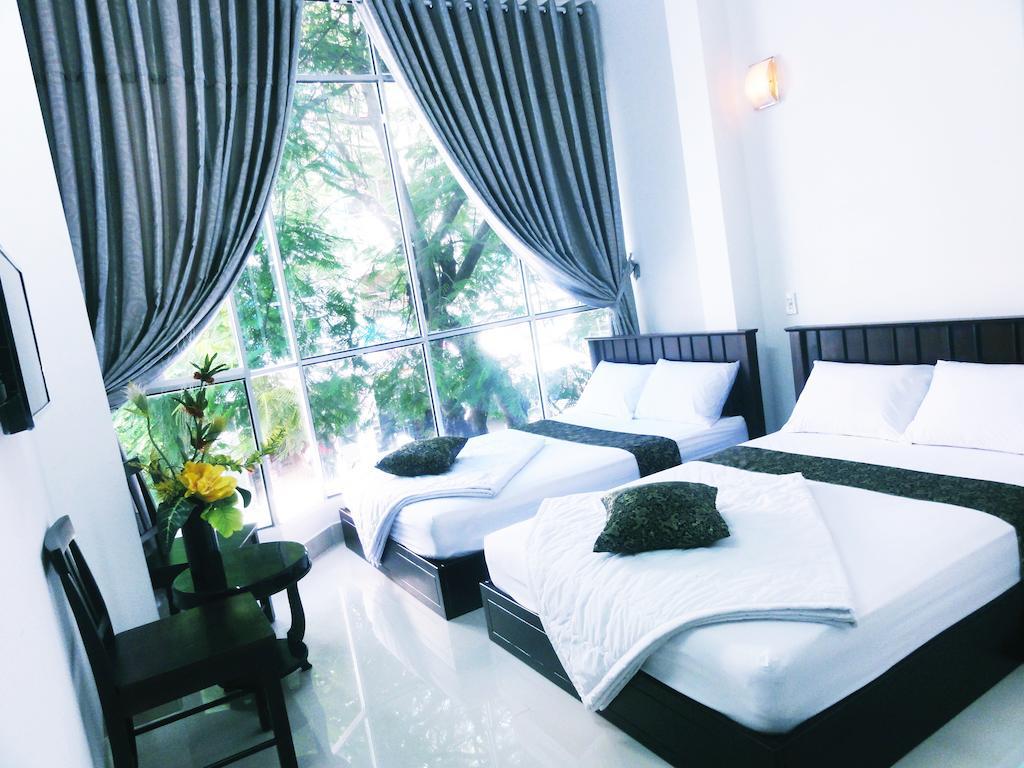 Phong Luu Hotel Nha Trang Phòng bức ảnh